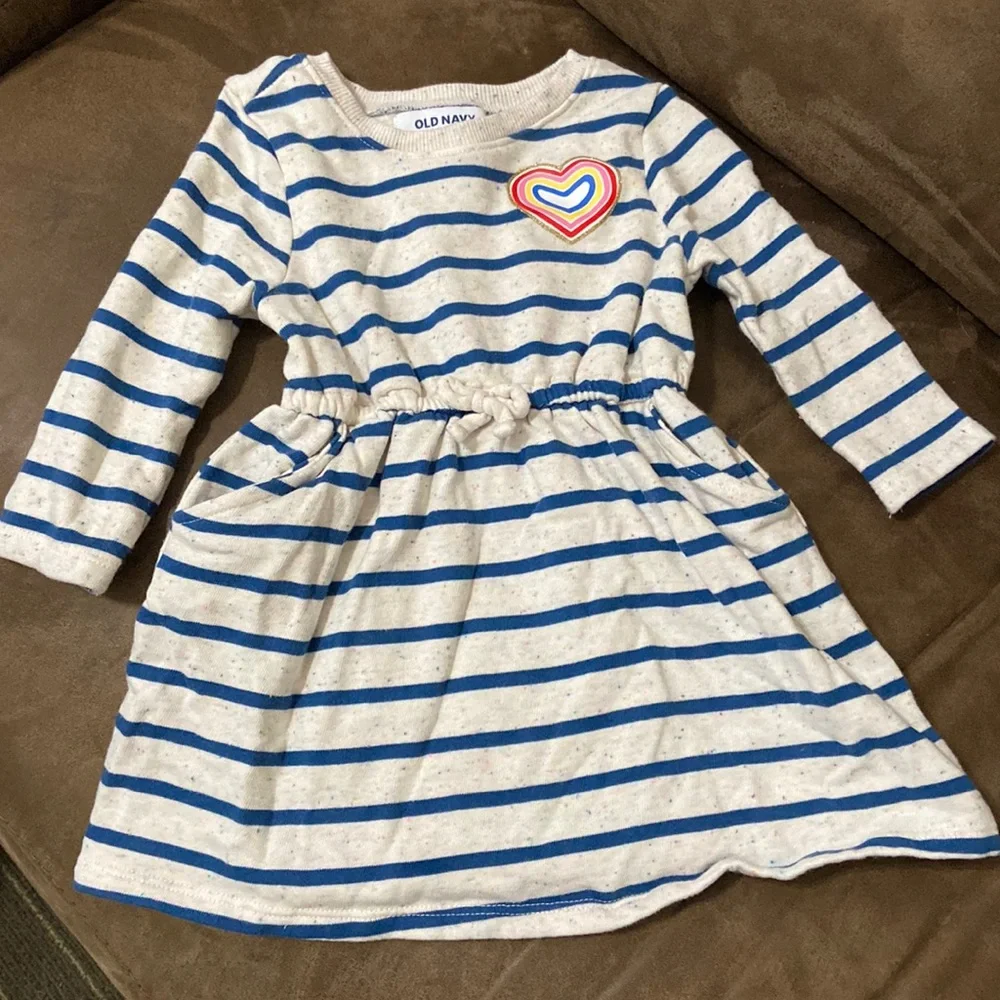 Old Navy dress with pockets 18-24m
